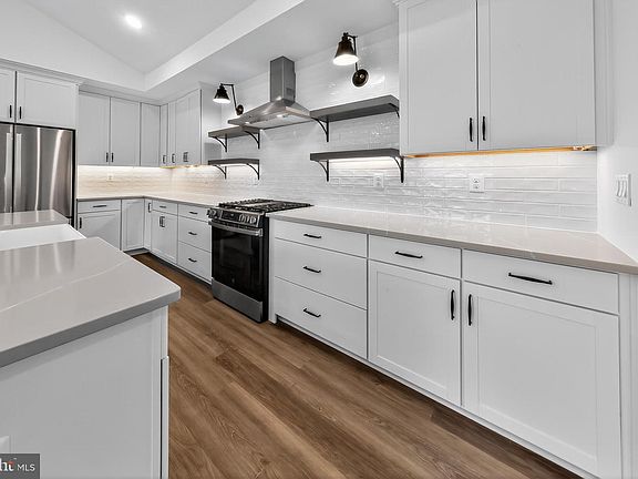 6th image of this home