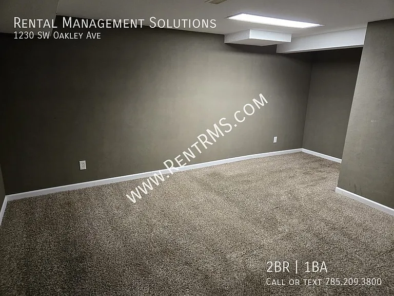 1230 SW Oakley Ave — Photo 24
