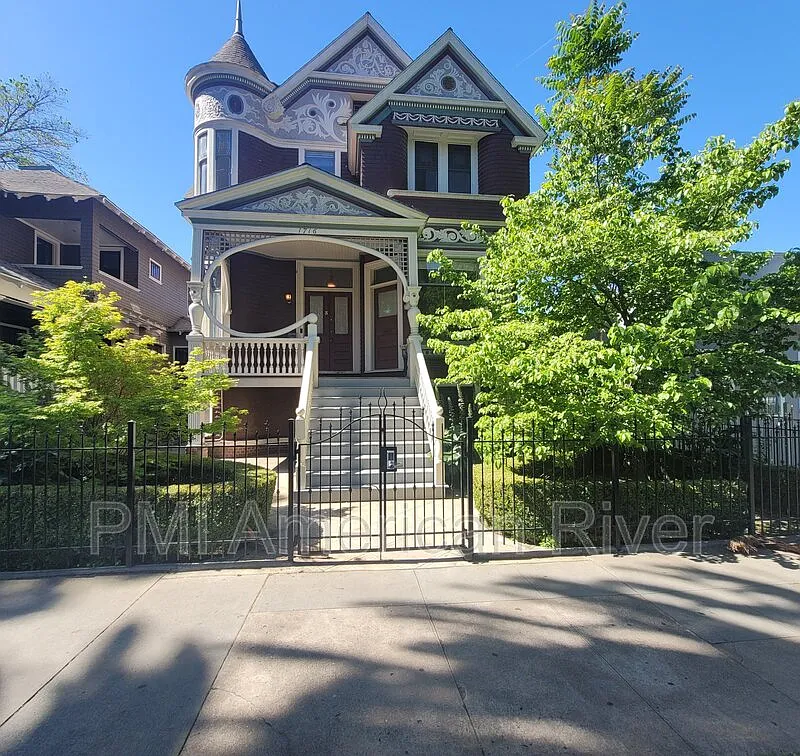 1716 Capitol Ave Apt 3, Sacramento, CA 95811 | HotPads