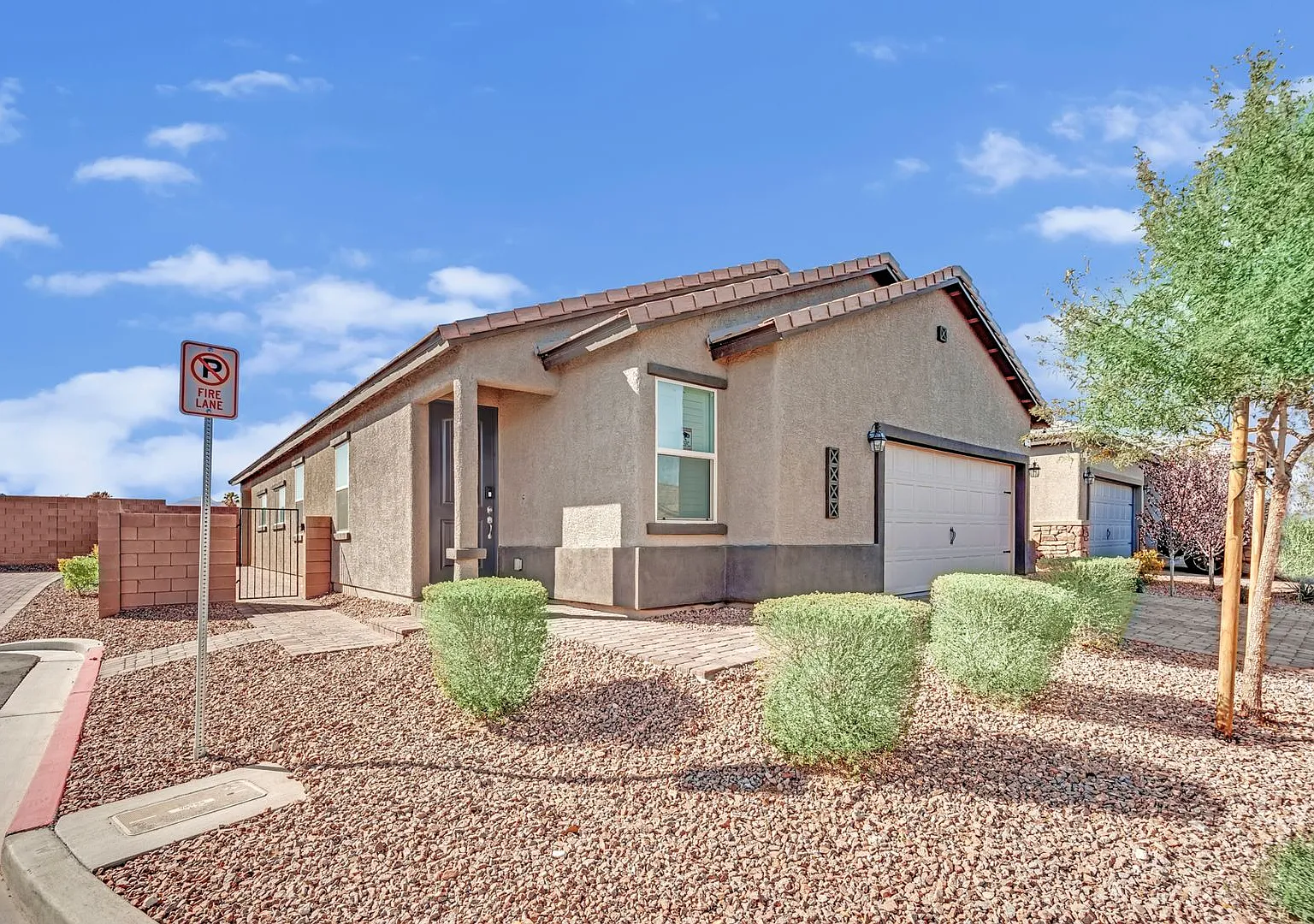 One Story 2022 build corner lot home in the Southwest side of Las Vegas — Photo 1