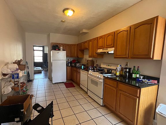 2nd image of 1905 Beacon St APT 2F