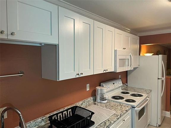 4th image of 1138 Teche St