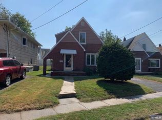 8-10 Campbell Rd, Fair Lawn, NJ 07410