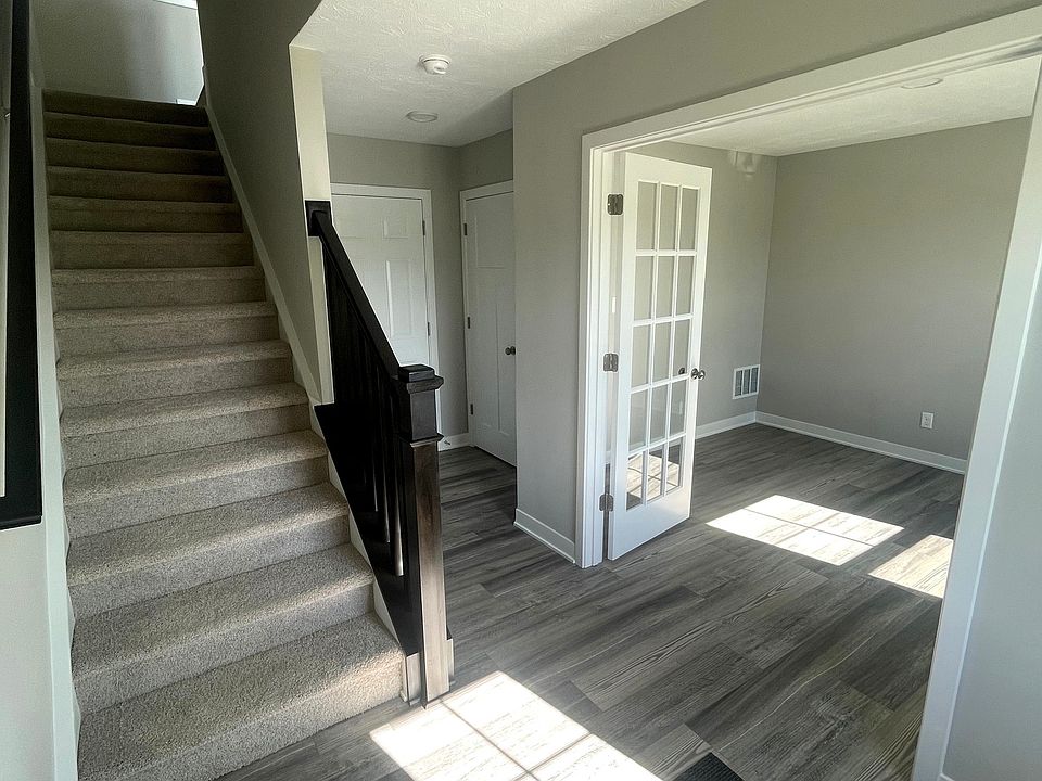 2nd image of 4567 Pennsy Way