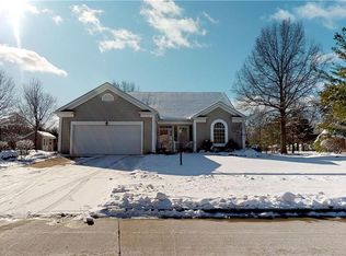 22451 Country Meadows Ln, Strongsville, OH 44149