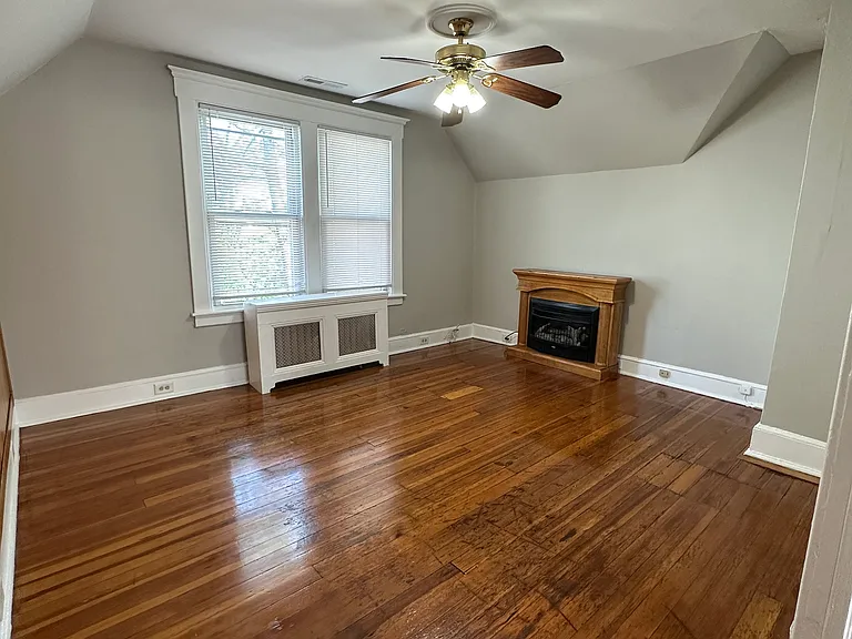 64 Stanley St #3C — Photo 1