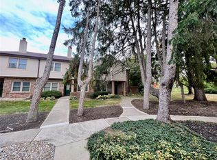 9519 Maple Way, Indianapolis, IN 46268