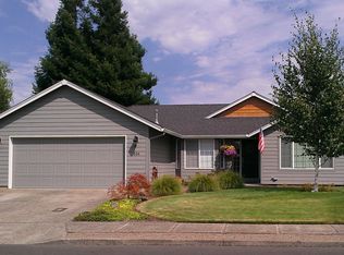 634 S Oak Pl, Canby, OR 97013