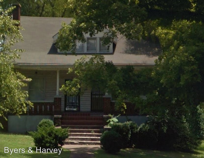 1st image of 455 N 2nd St APT 1