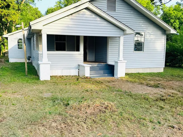55 Weathers Rd, Columbus, MS 39702