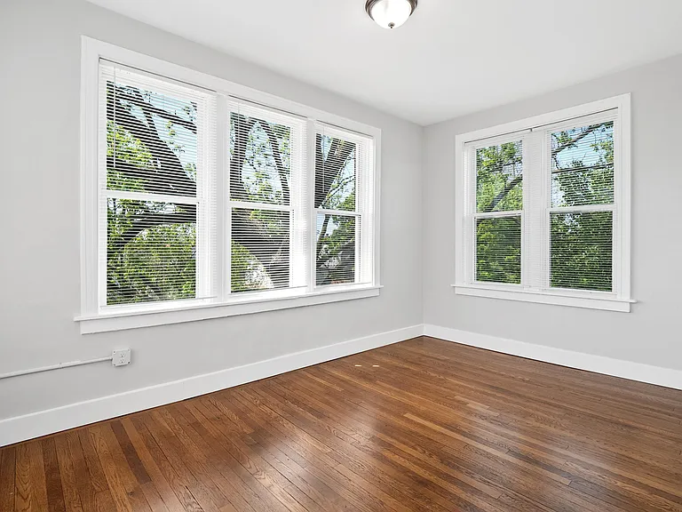5804 Cates Ave — Photo 7