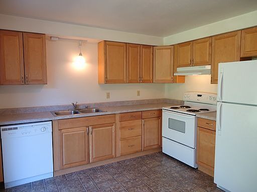 1st image of 324 NE Izett St APT B101