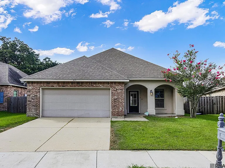 8671 Summer Grove Ave — Photo 1