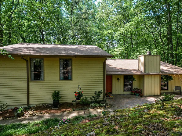 2733 Old Mill Trl, Marietta, GA 30062