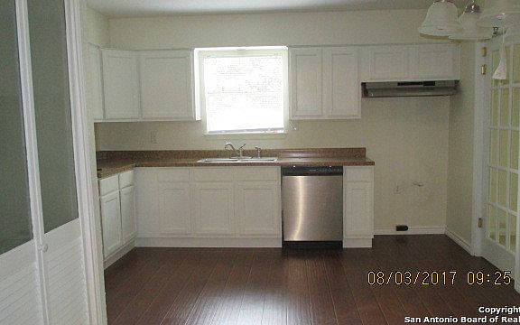 2nd image of 7426 Lancewood Dr