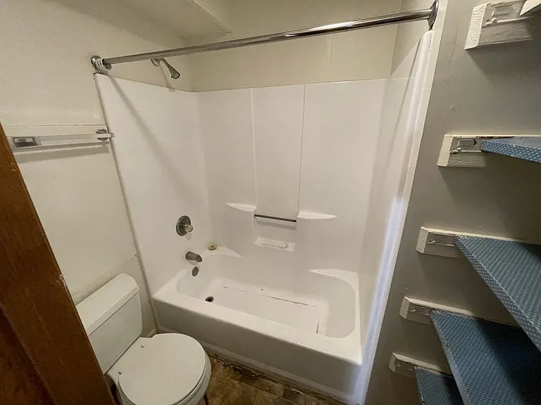 Southfork Apartments — Photo 16