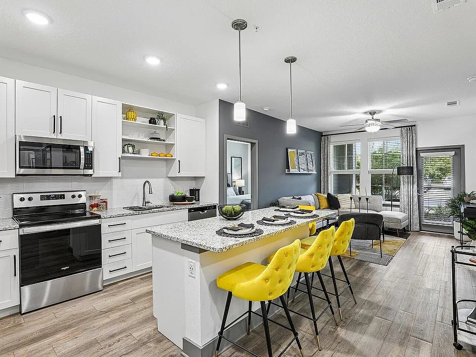 Kitchen with Large Island