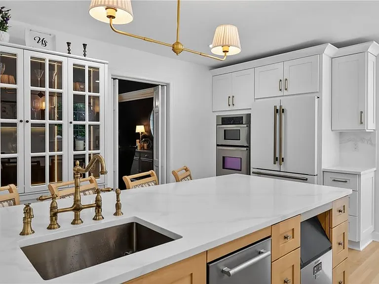 295 Glen Lake Dr — Photo 16