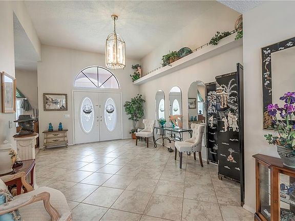 5th image of 1223 Santana Ct