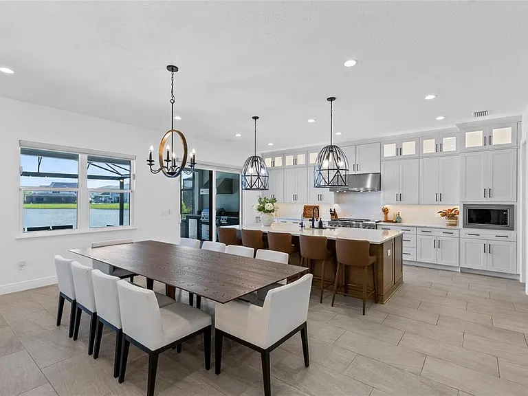 9445 Santorini Dr — Photo 4