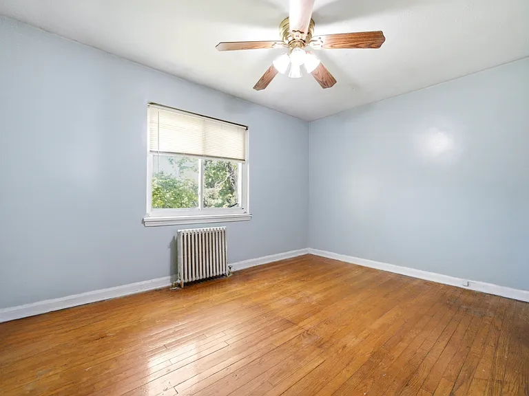 2715 Noble Rd #304 — Photo 8