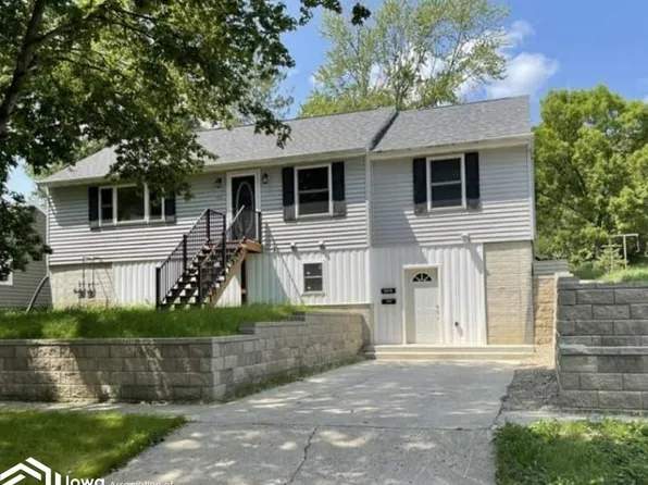 436 S Central St, Forest City, IA 50436