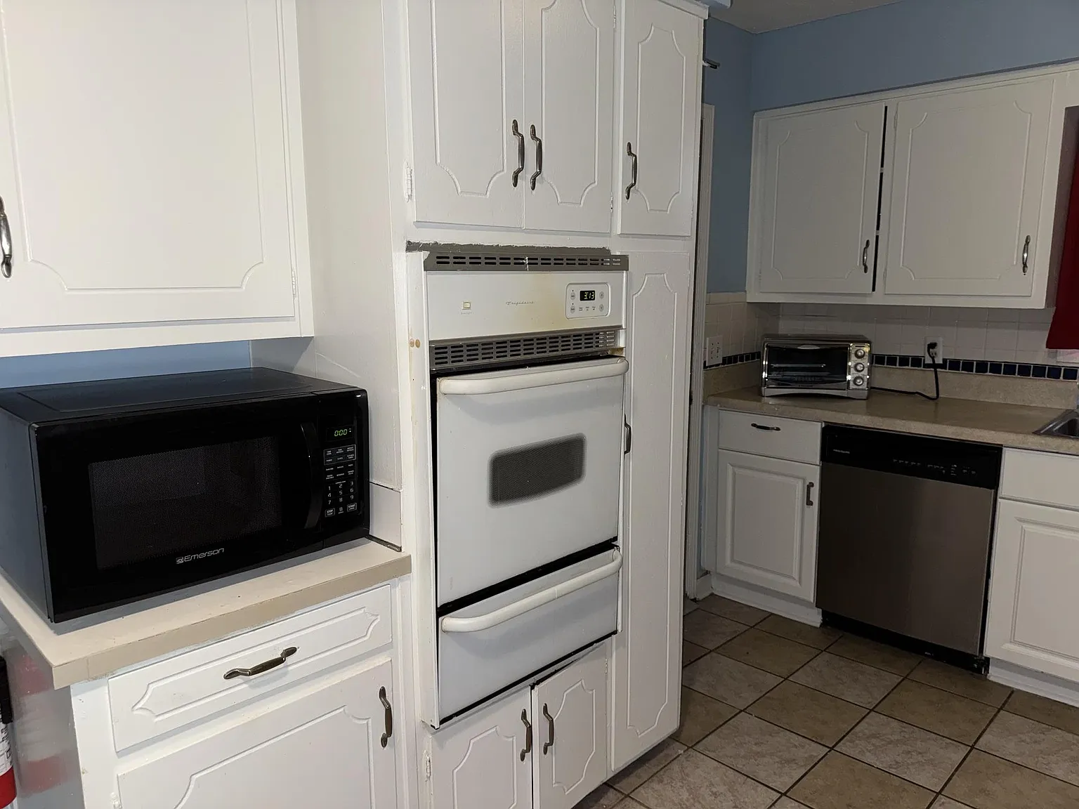 3 bed, 2.0 bath, 1700 sqft, $910 — Photo 4