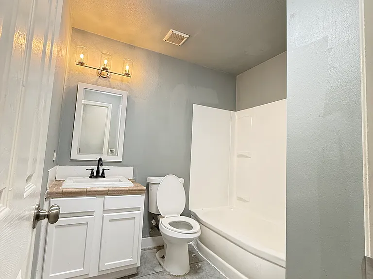 3509 E 21st St #B — Photo 6