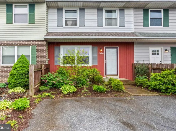 144 Maplewood Ln, Marietta, PA 17547
