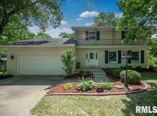 12410 N Cove Ct, Dunlap, IL 61525