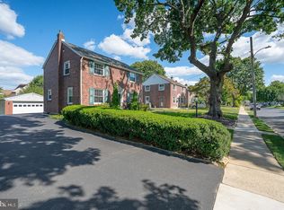43 Netherwood Dr, Springfield, PA 19064