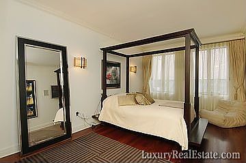 3rd image of 117 E 18th St APT 2