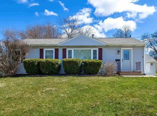 3437 30th St, Rock Island, IL 61201