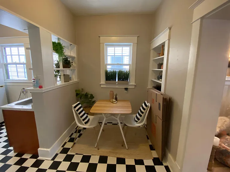 149 College St #1 — Photo 8