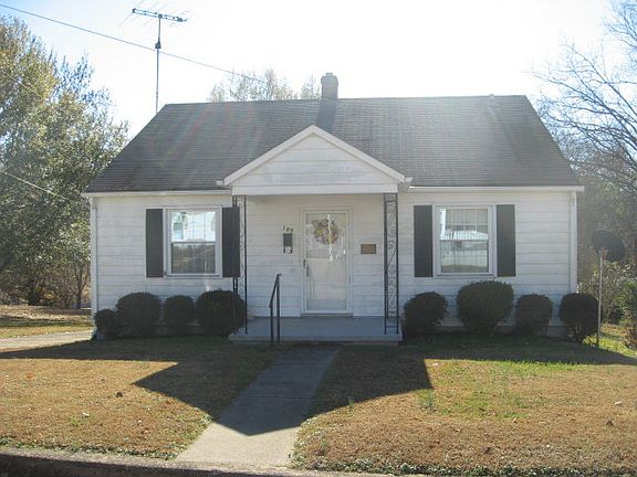 2nd image of 189 Hamlin Ave