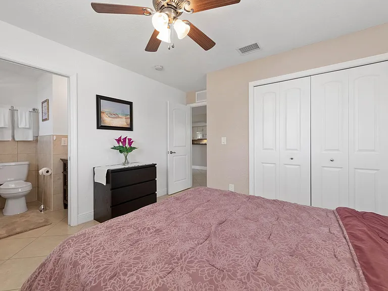 314 SW 3rd Pl #1-4 — Photo 9