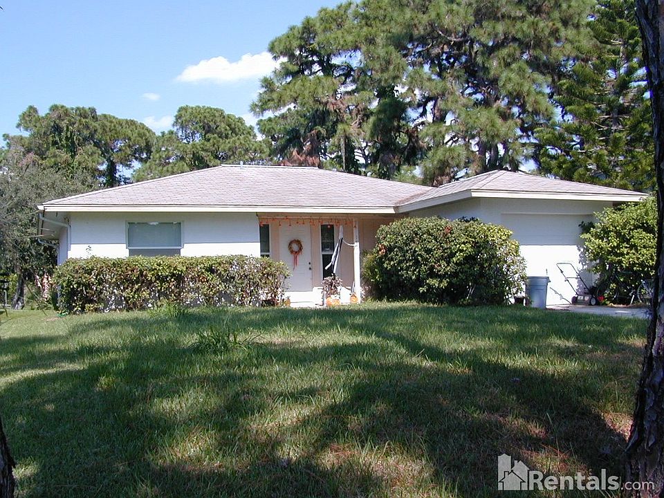 1st image of 1851 Joyce St