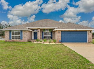 2400 Barberee Dr, Crestview, FL 32539