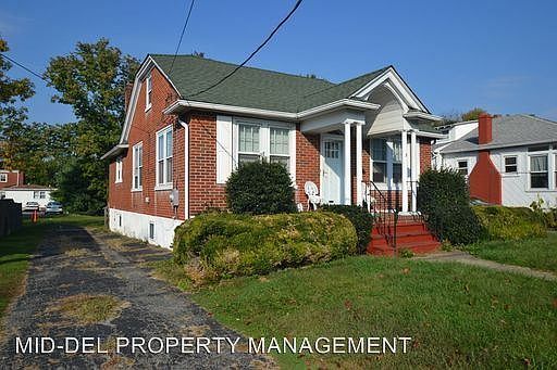 2nd image of 3 Spruce Ave