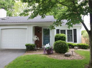 54 Old Stone Ln, Rochester, NY 14615