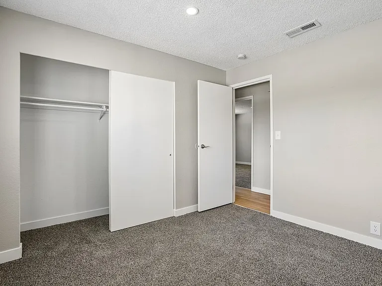 Brighton Place Apartments — Photo 80