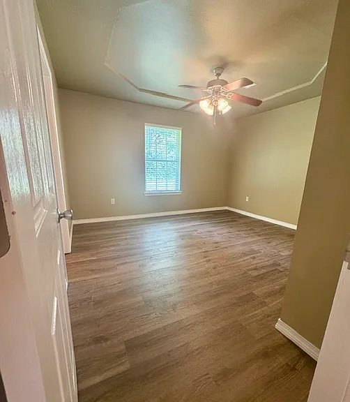 10486 Terral Dr — Photo 3