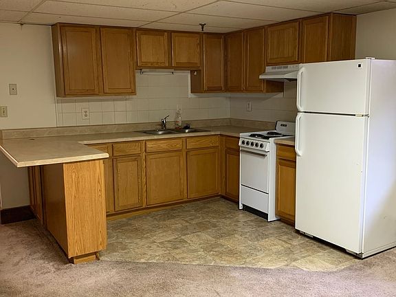 2nd image of 821 E Walnut St APT 201