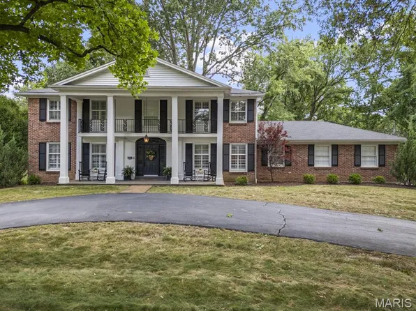 12356 Creekhaven Dr, Saint Louis, MO 63131