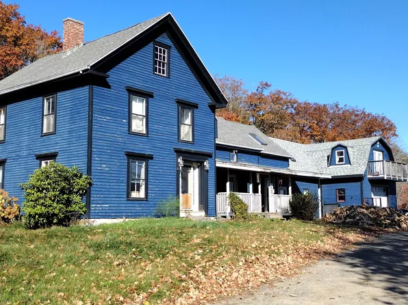 1334 Carmel Road N, Hampden, ME 04444