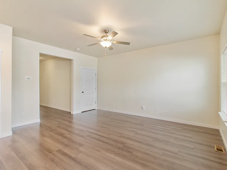 1020 Frank Henry Rd — Photo 7