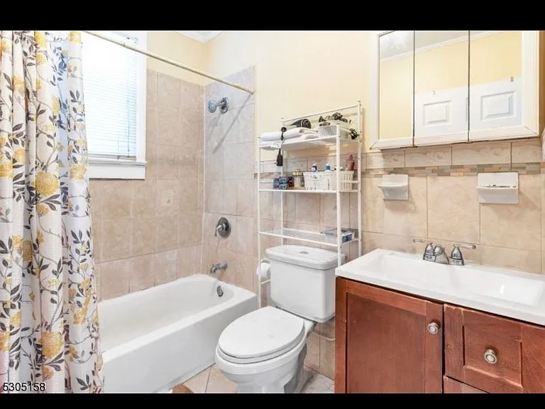 54 Pamrapo Ave #2 — Photo 9