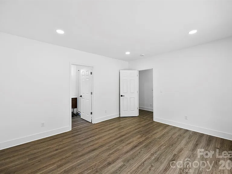 2942 Reid Ave — Photo 16