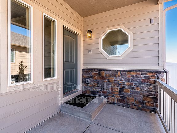 3rd image of 5758 Carmon Dr