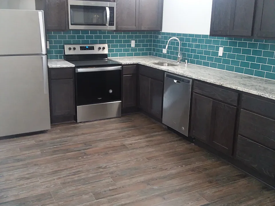 976 Bush Ave #101